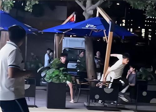 网红在医院被砍伤,社会关注医疗安全与暴力事件