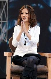 明星丝袜新闻,揭秘娱乐圈的时尚争议与舆论风暴