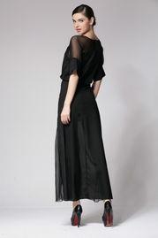 明星黑色裙子,明星黑色裙装演绎时尚魅力