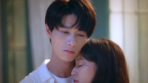 明星男生安慰女生,明星男生暖心安慰女生瞬间